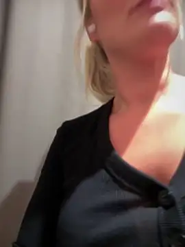 Snapshot of NastyMilf_ chatting on 12-21-25, 12:34 NastyMilf online show from 12-21-25, 12:34