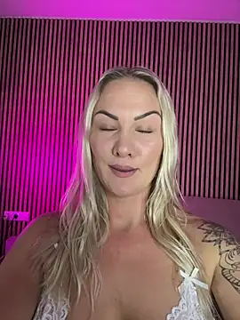 Snapshot of NastyMilf_ chatting on 01-13-26, 07:19 NastyMilf online show from 01-13-26, 07:19