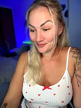 NastyMilf  online show from 07-19-26, 06:55