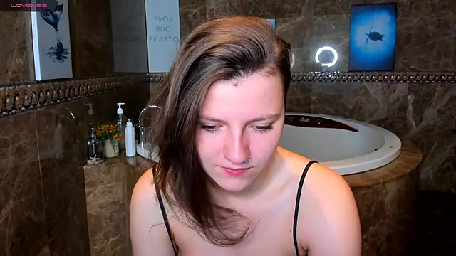 MelindaTin online show from 01-31-25, 01:11