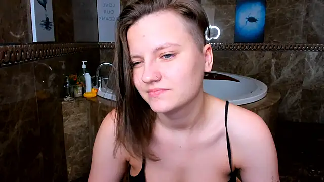 MelindaTin online show from 02-21-25, 06:29