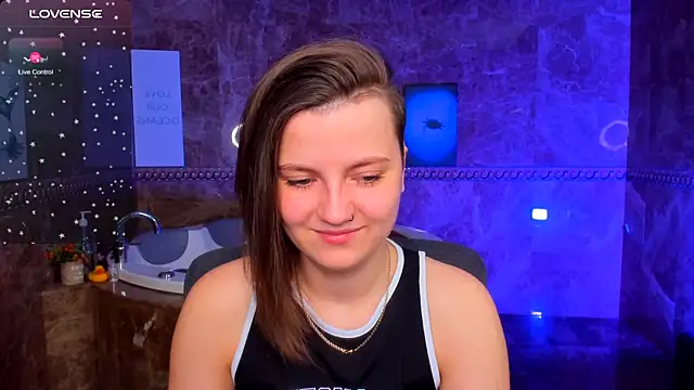 MelindaTin online show from 04-23-26, 01:07