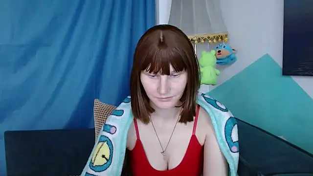 Snapshot of cornflower_mm chatting on 09-29-25, 01:44 cornflower mm online show from 09-29-25, 01:44