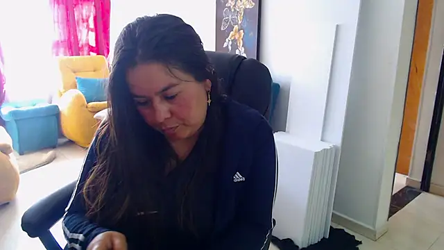 Ixchel Anaid online show from 09-26-25, 01:26