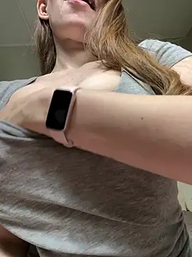 Snapshot of FairyTaylor chatting on 03-03-26, 04:07 FairyTaylor online show from 03-03-26, 04:07