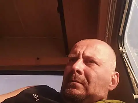 MrWhitePL online show from 07-19-26, 06:22
