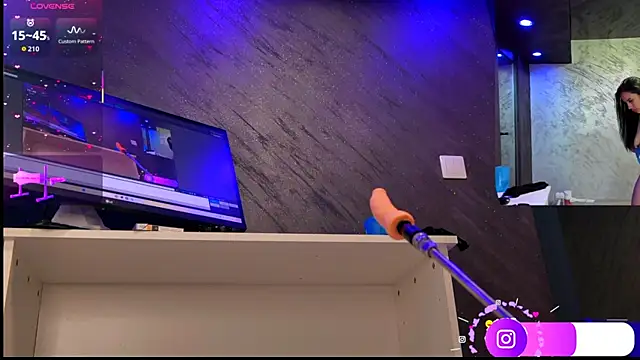 im-your-lovee online show from 04-28-26, 06:07