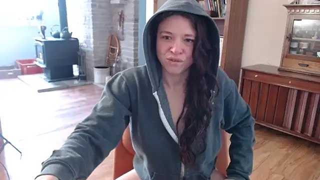 Snapshot of MarcyJones chatting on 01-19-25, 04:04 MarcyJones online show from 01-19-25, 04:04