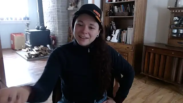 Snapshot of MarcyJones chatting on 02-06-25, 02:37 MarcyJones online show from 02-06-25, 02:37