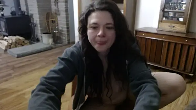 Snapshot of MarcyJones chatting on 02-16-25, 08:00 MarcyJones online show from 02-16-25, 08:00