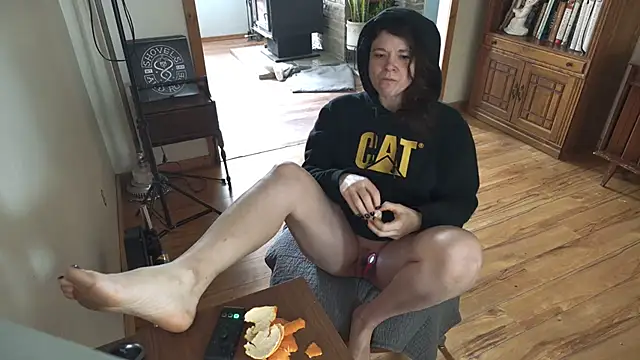 Snapshot of MarcyJones chatting on 01-15-26, 04:00 MarcyJones online show from 01-15-26, 04:00