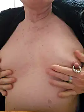 Snapshot of painslutfr chatting on 02-02-25, 08:08 painslutfr online show from 02-02-25, 08:08