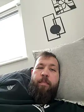 Snapshot of Fred-Berlin chatting on 03-01-25, 12:01 Fred-Berlin online show from 03-01-25, 12:01