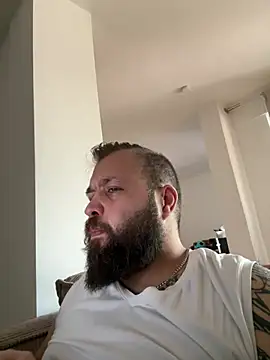 Snapshot of Fred-Berlin chatting on 03-06-25, 09:14 Fred-Berlin online show from 03-06-25, 09:14