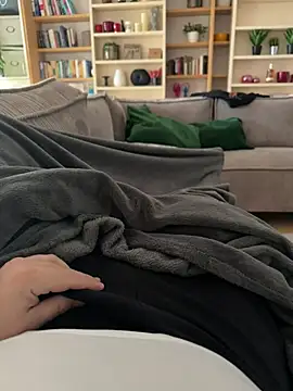 Snapshot of Fred-Berlin chatting on 03-16-25, 08:10 Fred-Berlin online show from 03-16-25, 08:10