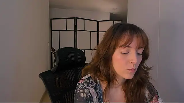 Snapshot of molly_marmalade_ chatting on 06-08-26, 05:02 molly marmalade online show from 06-08-26, 05:02