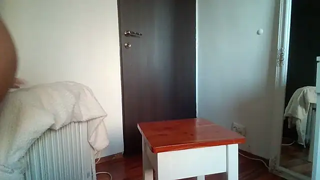 Snapshot of suuzykiss chatting on 03-06-25, 06:19 suuzykiss online show from 03-06-25, 06:19