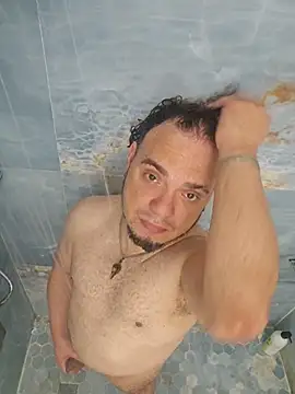 latinoflpr online show from 03-23-26, 01:53