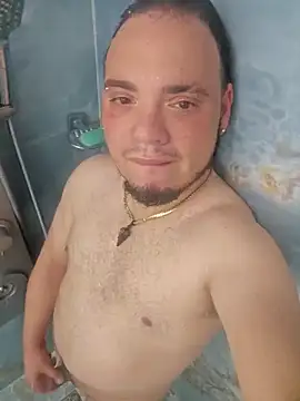 latinoflpr online show from 04-27-26, 01:58