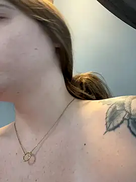 jaseyrae online show from 11-02-25, 04:31