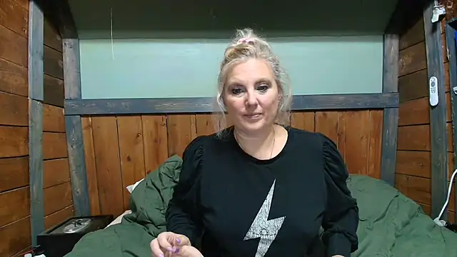 lisaxlovexxx online show from 10-07-25, 04:59