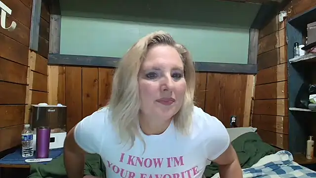 Snapshot of lisaxlovexxx chatting on 03-07-26, 04:42 lisaxlovexxx online show from 03-07-26, 04:42