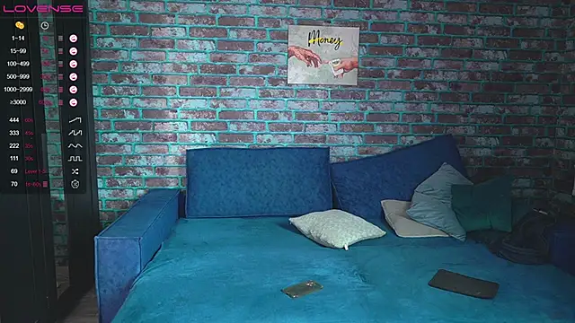 Snapshot of mark_normal chatting on 01-12-25, 11:04 mark normal online show from 01-12-25, 11:04