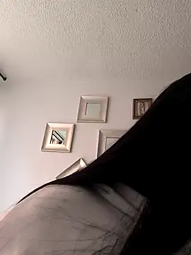 paola091 online show from 02-08-25, 07:16