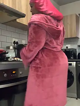 CurvyDesire1 online show from 10-21-25, 04:24