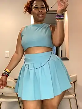 CurvyDesire1 online show from 10-31-25, 07:48