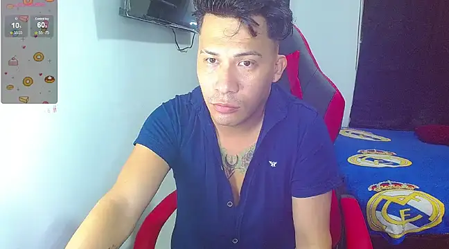 Snapshot of boyhot23x chatting on 02-06-25, 12:22 boyhot23x online show from 02-06-25, 12:22