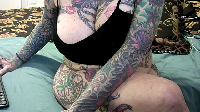 Snapshot of pamelagunns chatting on 02-23-26, 05:21 pamelagunns online show from 02-23-26, 05:21