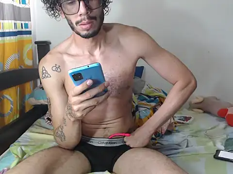 alisterxxx online show from 10-23-25, 06:28