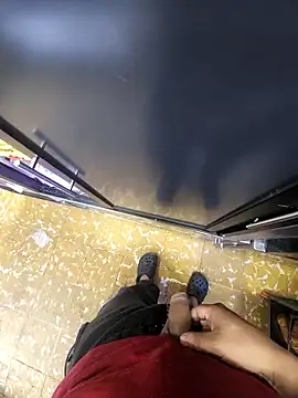 Snapshot of Elecuatoriano365 chatting on 03-23-26, 07:40 Elecuatoriano365 online show from 03-23-26, 07:40