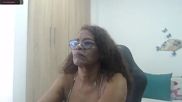 Snapshot of BustyMilf_ chatting on 01-29-25, 11:51 BustyMilf online show from 01-29-25, 11:51