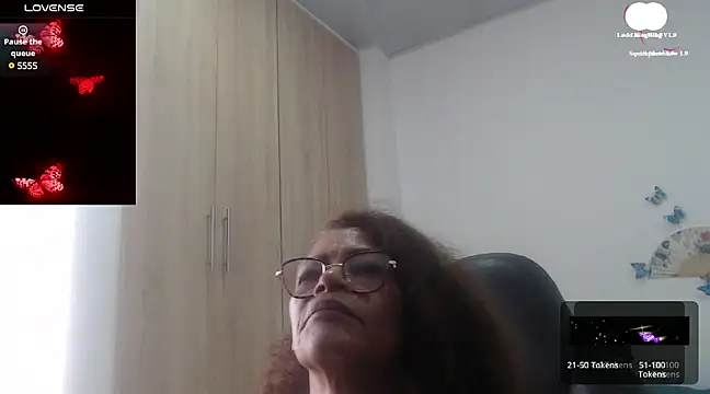 Snapshot of BustyMilf_ chatting on 02-07-25, 06:13 BustyMilf online show from 02-07-25, 06:13