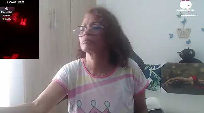 Snapshot of BustyMilf_ chatting on 02-09-25, 06:26 BustyMilf online show from 02-09-25, 06:26