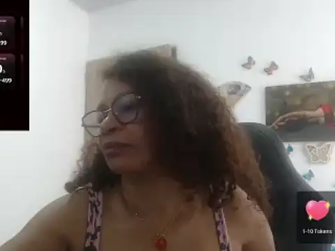 Snapshot of BustyMilf_ chatting on 03-05-25, 06:12 BustyMilf online show from 03-05-25, 06:12