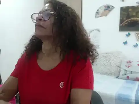 Snapshot of BustyMilf_ chatting on 03-21-25, 11:55 BustyMilf online show from 03-21-25, 11:55