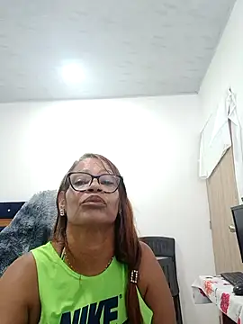 Snapshot of BustyMilf_ chatting on 09-11-25, 01:55 BustyMilf online show from 09-11-25, 01:55