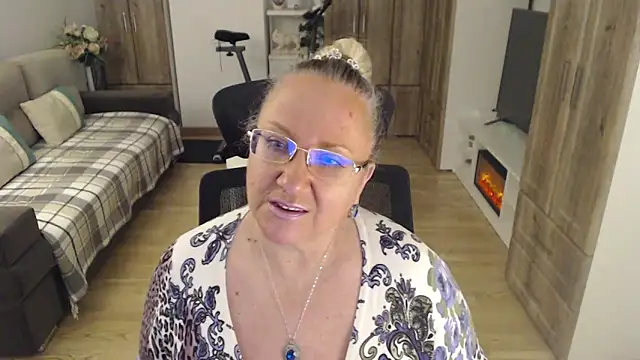 Snapshot of Raisshy chatting on 03-15-25, 05:48 Raisshy online show from 03-15-25, 05:48