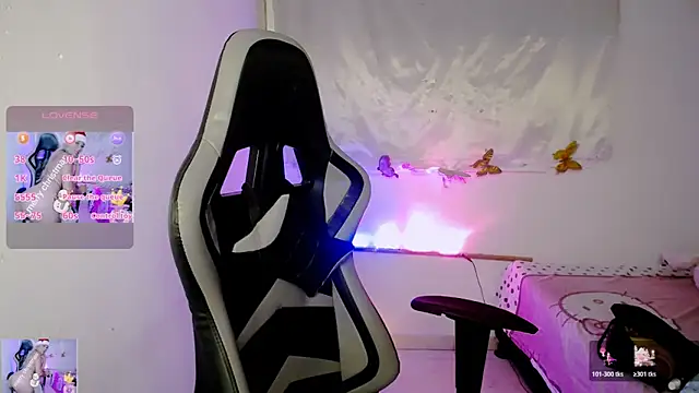 ninatiny online show from 12-20-25, 10:33