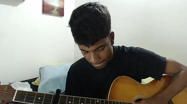 Snapshot of stevenosori chatting on 12-25-24, 03:18 stevenosori online show from 12-25-24, 03:18