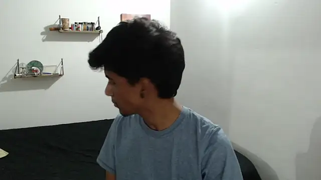 Snapshot of stevenosori chatting on 02-19-25, 11:57 stevenosori online show from 02-19-25, 11:57