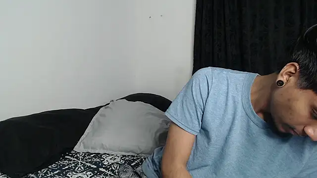 Snapshot of stevenosori chatting on 10-10-25, 04:55 stevenosori online show from 10-10-25, 04:55