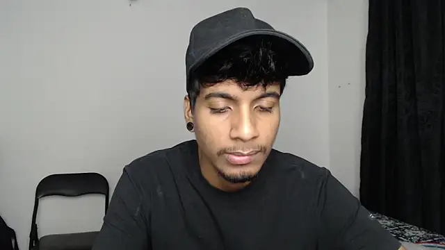 Snapshot of stevenosori chatting on 11-04-25, 04:44 stevenosori online show from 11-04-25, 04:44