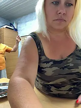 SabinaSweety online show from 06-17-26, 11:12