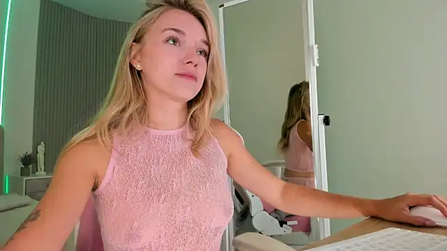 VirginChloe online show from 07-24-26, 02:31