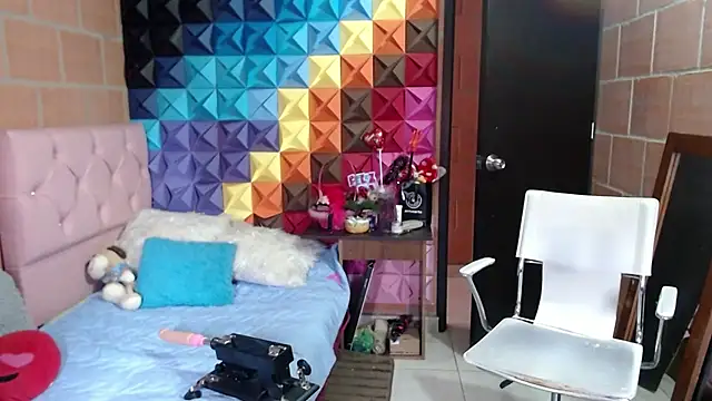 katifoxx online show from 03-06-25, 05:33