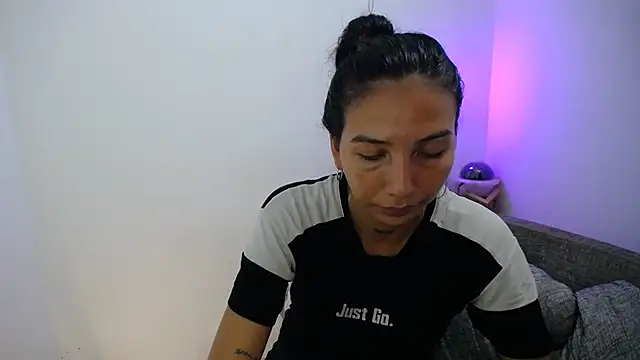 Allyson Smith online show from 01-08-25, 01:53